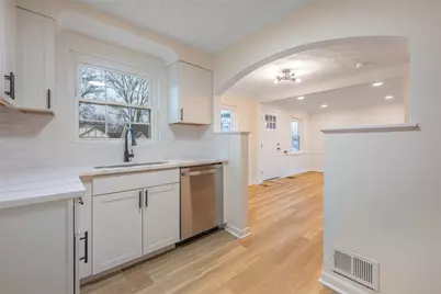 3814 N Broadlawn Circle, Silverton, OH 45236 - Photo 9