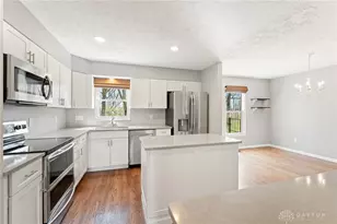 2214 Hillrise Cir, Bellbrook, OH 45305 - Photo 13