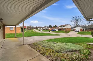 428 Cherrywood Dr, Fairborn, OH 45324 - Photo 5