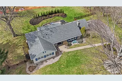 9101 Hoffman Farm Lane, Cincinnati, OH 45242 - Photo 3