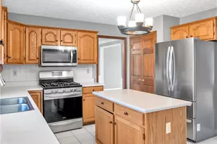 25 Callaway, Clearcreek Twp, OH 45066 - Photo 9