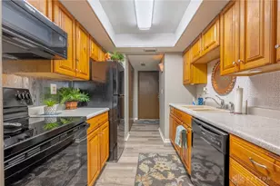 1330 Black Forest Dr, West Carrollton, OH 45449 - Photo 9