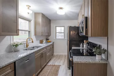 1073 Forest Drive, Beavercreek, OH 45434 - Photo 7