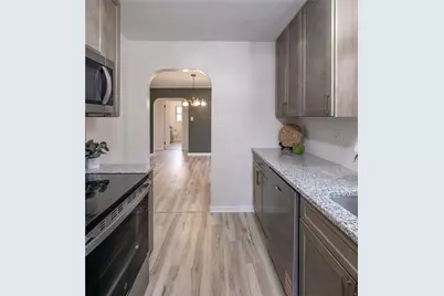 1073 Forest Drive, Beavercreek, OH 45434 - Photo 9