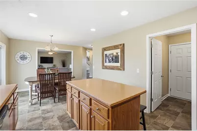 2813 Amberwood Drive, Troy, OH 45373 - Photo 11