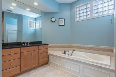 1027 Wild Hickory Lane, Washington Twp, OH 45458 - Photo 33
