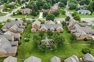 2308 Vienna Pkwy, Miami Township, OH 45459 - Photo 5