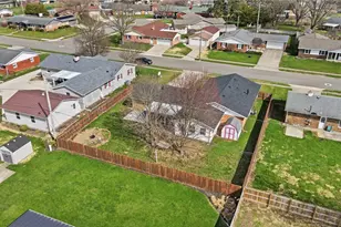 111 Villa Dr, New Carlisle, OH 45344 - Photo 3