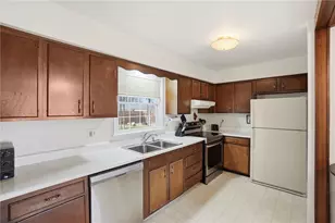 111 Villa Dr, New Carlisle, OH 45344 - Photo 11