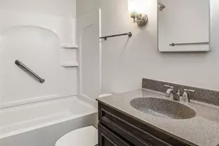 1204 Acorn Dr, Oakwood, OH 45419 - Photo 13