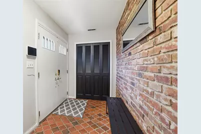 440 Walsingham Court, Centerville, OH 45429 - Photo 5