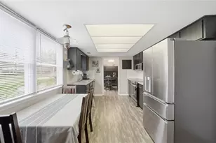 440 Walsingham Ct, Centerville, OH 45429 - Photo 13