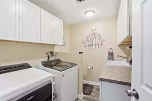 440 Walsingham Ct, Centerville, OH 45429 - Photo 39