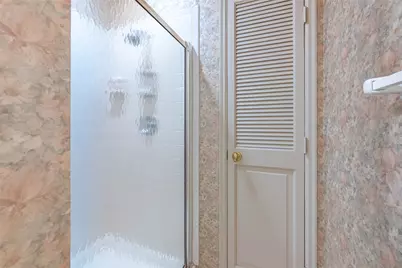 538 W Alex Bell Road, Washington Twp, OH 45459 - Photo 25