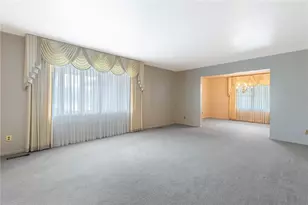 538 West Alex Bell Road, Washington Twp, OH 45459 - Photo 11