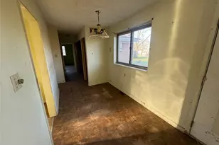 1732 Pierce Dr, Beavercreek, OH 45432 - Photo 3