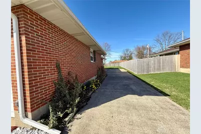 819 Waldrun Avenue, Riverside, OH 45404 - Photo 27
