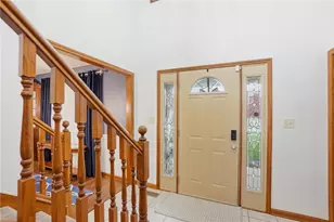 214 Old Carriage Dr, Englewood, OH 45322 - Photo 3