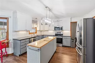 214 Old Carriage Dr, Englewood, OH 45322 - Photo 7