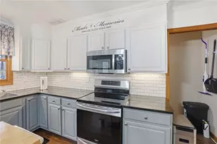 214 Old Carriage Dr, Englewood, OH 45322 - Photo 9