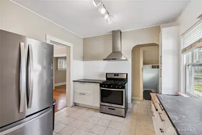 303 Hadley Avenue, Oakwood, OH 45419 - Photo 13