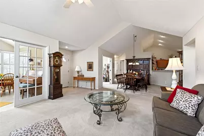 454 Beth Page Circle, Washington Twp, OH 45458 - Photo 9