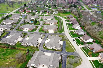 454 Beth Page Circle, Washington Twp, OH 45458 - Photo 49