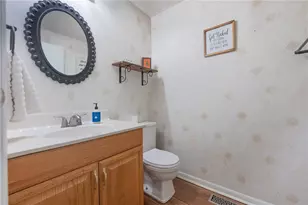 8435 Washington Vlg Dr, Washington Twp, OH 45458 - Photo 9