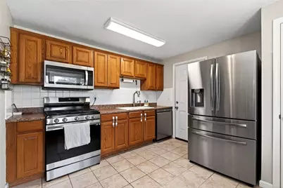 5221 Ottawa Drive, Fairborn, OH 45324 - Photo 9