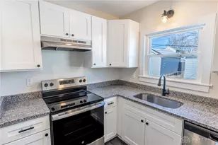 1739 Gondert Ave, Dayton, OH 45403 - Photo 9