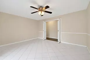 5590 Folkestone Dr, Washington Twp, OH 45459 - Photo 9