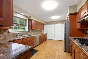 5590 Folkestone Dr, Washington Twp, OH 45459 - Photo 15