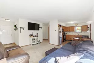 1562 Alameda Dr, Xenia, OH 45385 - Photo 3