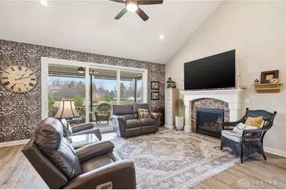 3839 Pepperwell Circle, Sugarcreek Twp, OH 45440 - Photo 17