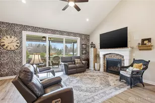 3839 Pepperwell Cir, Sugarcreek Twp, OH 45440 - Photo 17