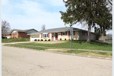 6208 Rosecrest Drive, Butler Twp, OH 45414 - Photo 3