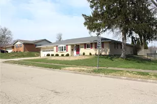 6208 Rosecrest Dr, Butler Twp, OH 45414 - Photo 3