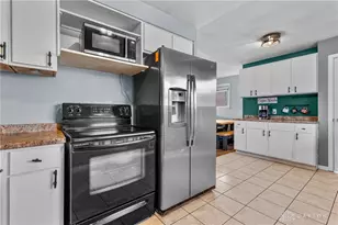 8608 Dundalk Ct, Deer Park, OH 45236 - Photo 17