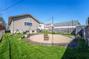 2828 Dwight Ave, Dayton, OH 45420 - Photo 9