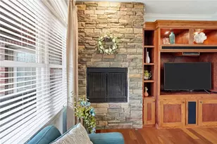 555 Heatherwoode Cir, Springboro, OH 45066 - Photo 9