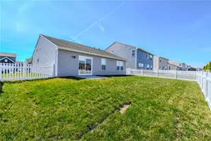 8196 Cherry Birch Dr, Tipp City, OH 45371 - Photo 31