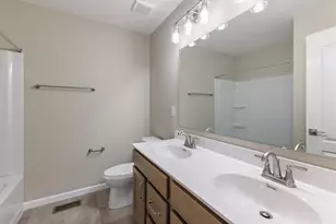 2572 Golden Leaf, Beavercreek, OH 45431 - Photo 17