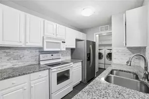 1720 Piper Ln, Centerville, OH 45440 - Photo 15