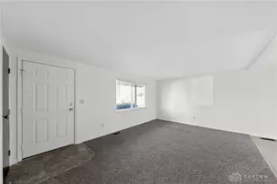 6348 Longford Rd, Huber Heights, OH 45424 - Photo 5