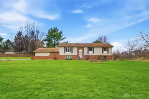 1565 Kingsway Dr, Beavercreek Twp, OH 45385 - Photo 9