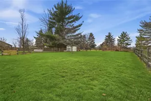 1565 Kingsway Dr, Beavercreek Twp, OH 45385 - Photo 45