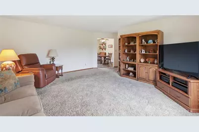 1565 Kingsway Drive, Beavercreek Twp, OH 45385 - Photo 11