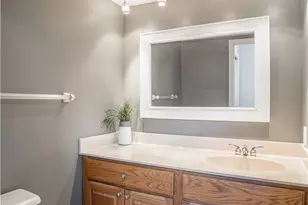 17 Nicholson Ct, Centerville, OH 45459 - Photo 9