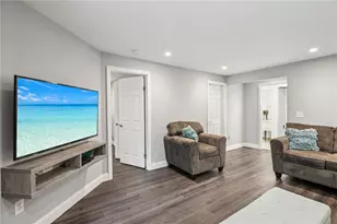 3896 W Summit Ridge Dr, Beavercreek, OH 45439 - Photo 9