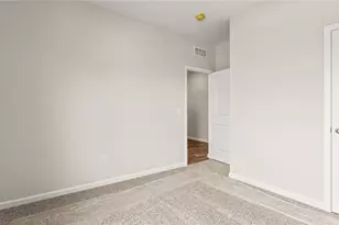 461 Hollywood Blvd, Xenia, OH 45385 - Photo 15